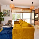 Ramla Valley Vista In With Private Pool Lejlighed *