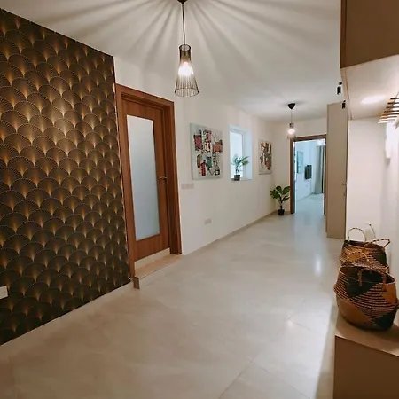 Ramla Valley Vista In With Private Pool *