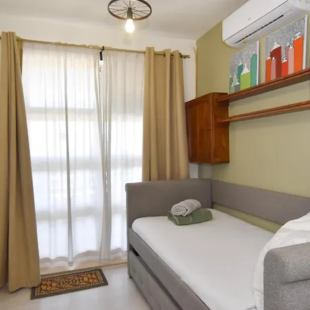 Ramla Valley Vista In With Private Pool Appartamento