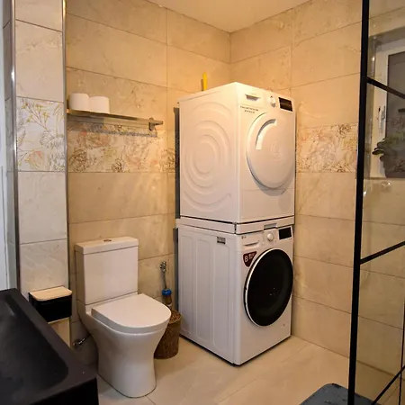 Ramla Valley Vista In With Private Pool Appartamento *