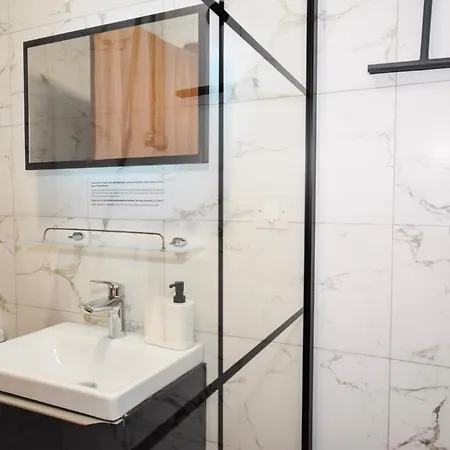 Ramla Valley Vista In With Private Pool Apartment