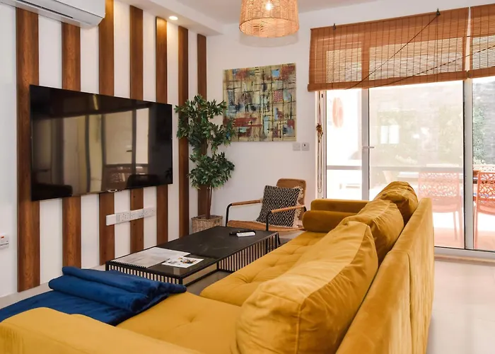 Ramla Valley Vista In With Private Pool Apartament